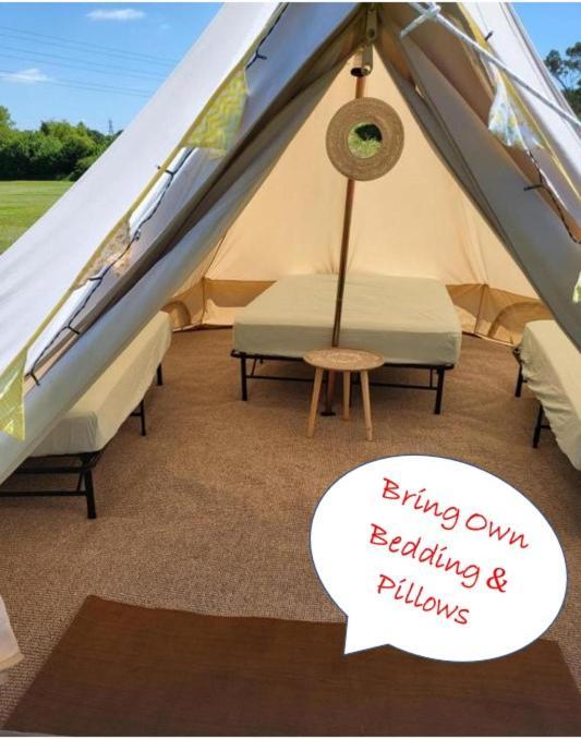 Dorset Glamping Fields Hotel Corfe Mullen Eksteriør billede