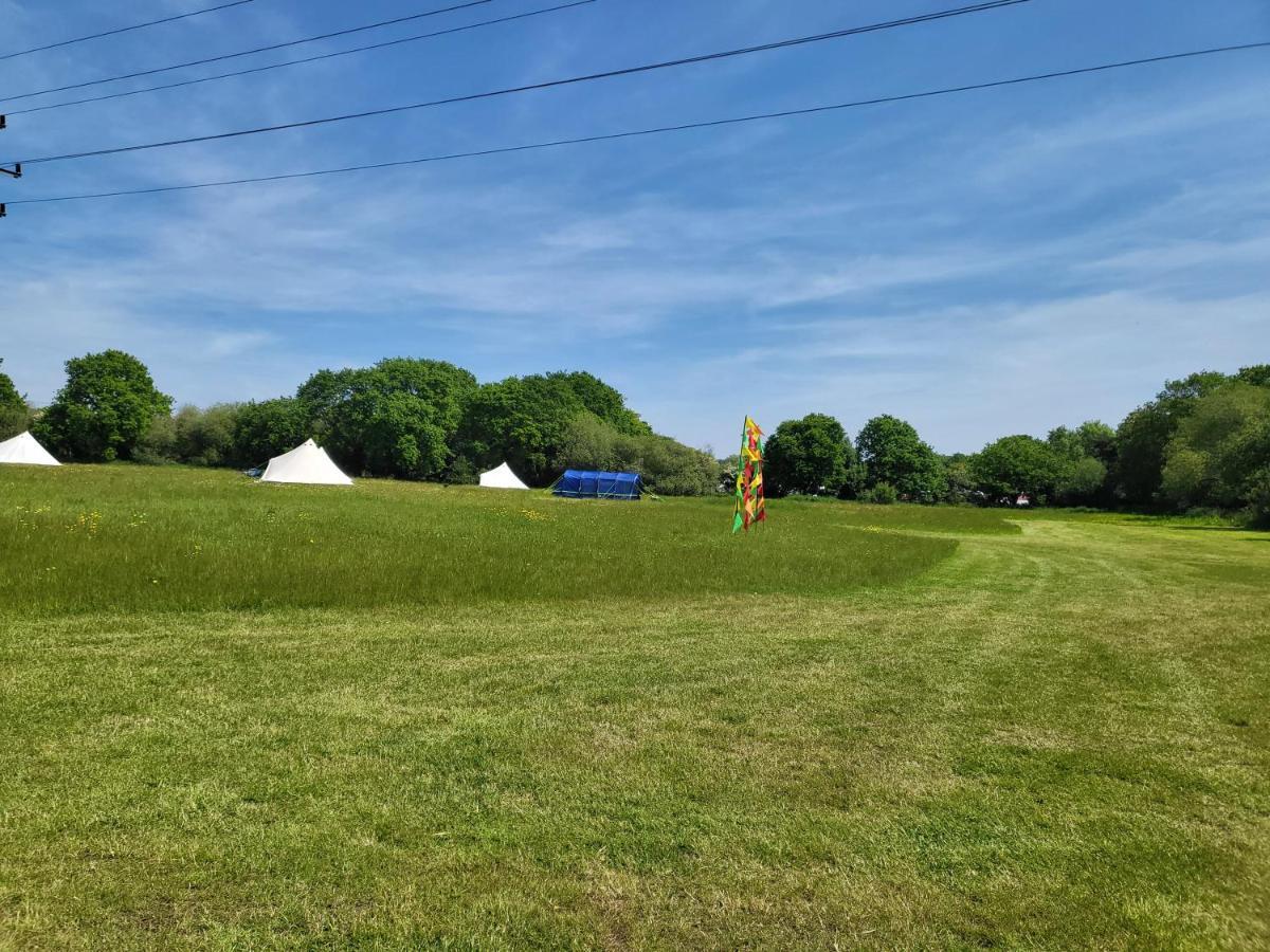 Dorset Glamping Fields Hotel Corfe Mullen Eksteriør billede